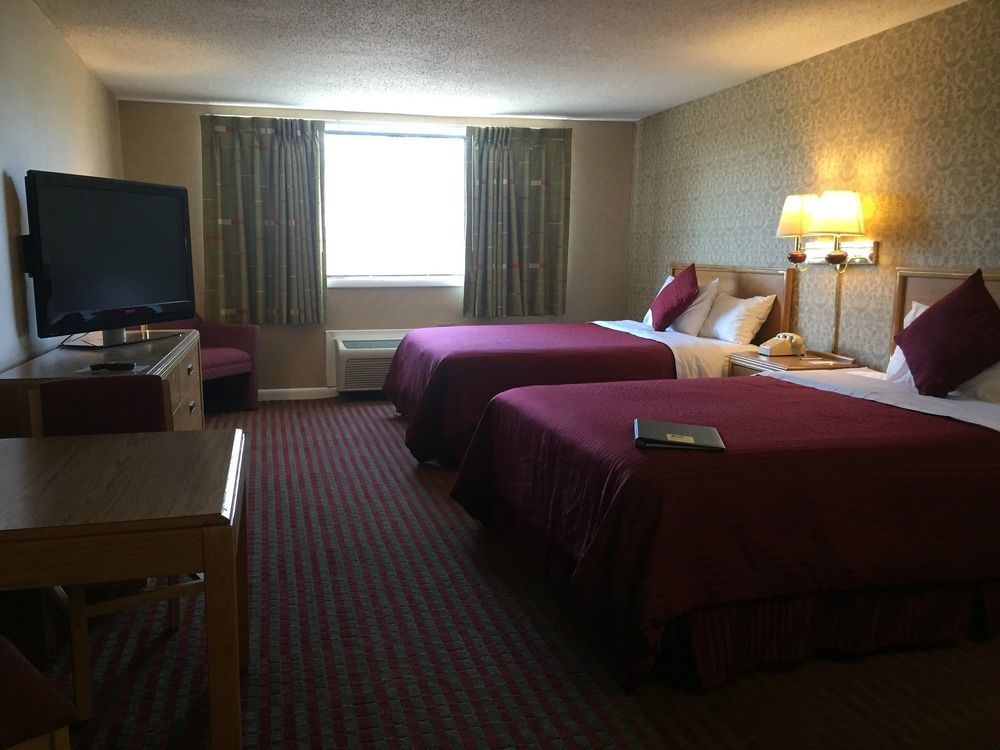 Hotel Admiralty & - A Red Collection 3*